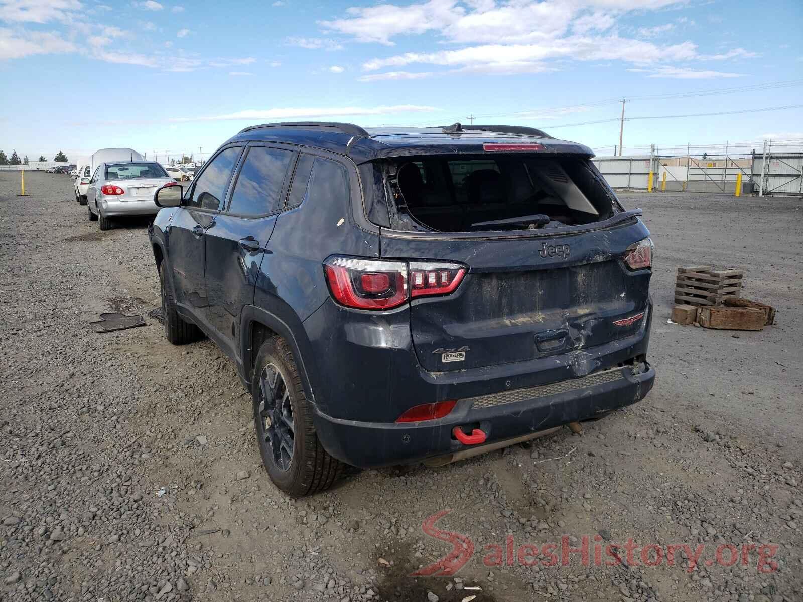 3C4NJDDB2JT482626 2018 JEEP COMPASS