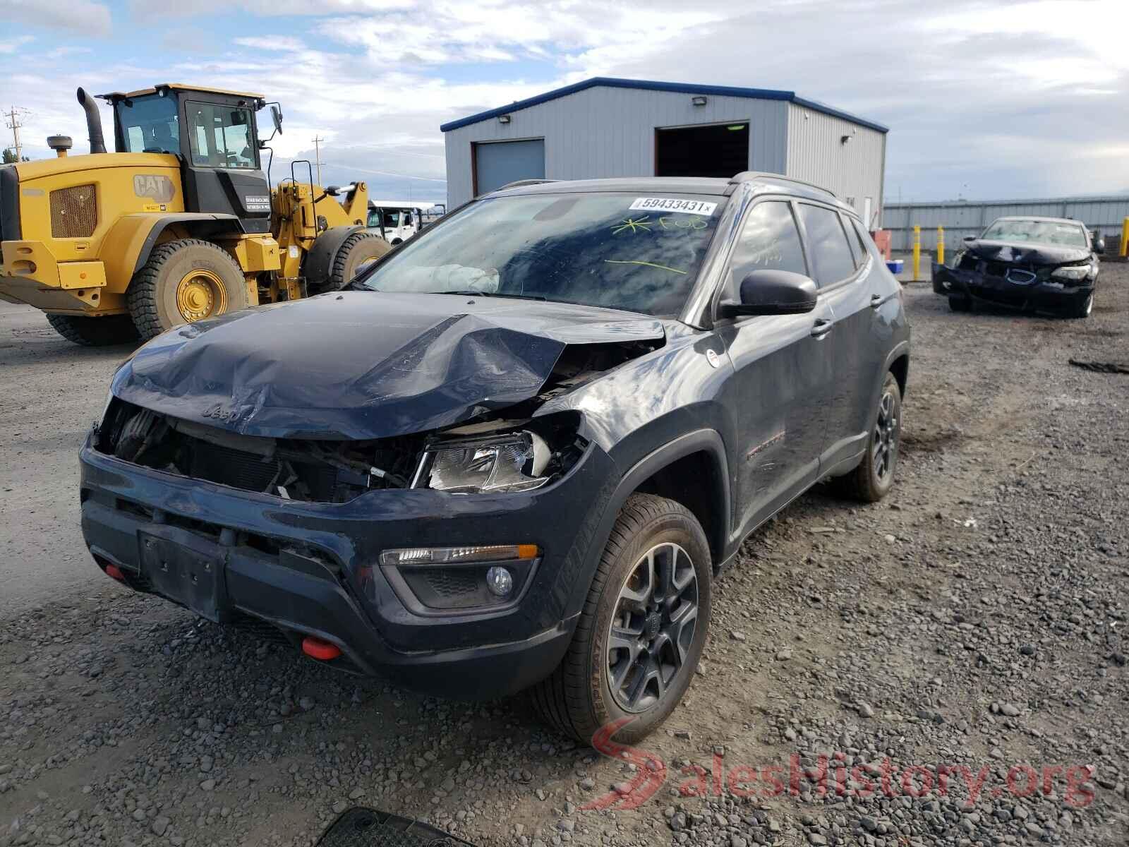 3C4NJDDB2JT482626 2018 JEEP COMPASS