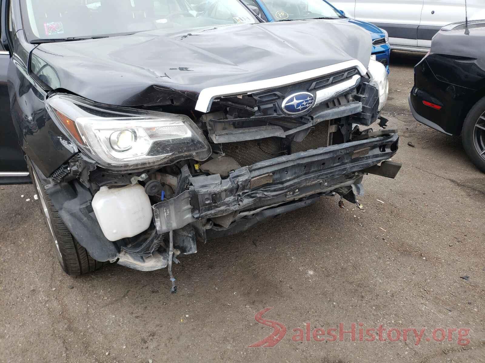 JF2SJAWC6JH483964 2018 SUBARU FORESTER