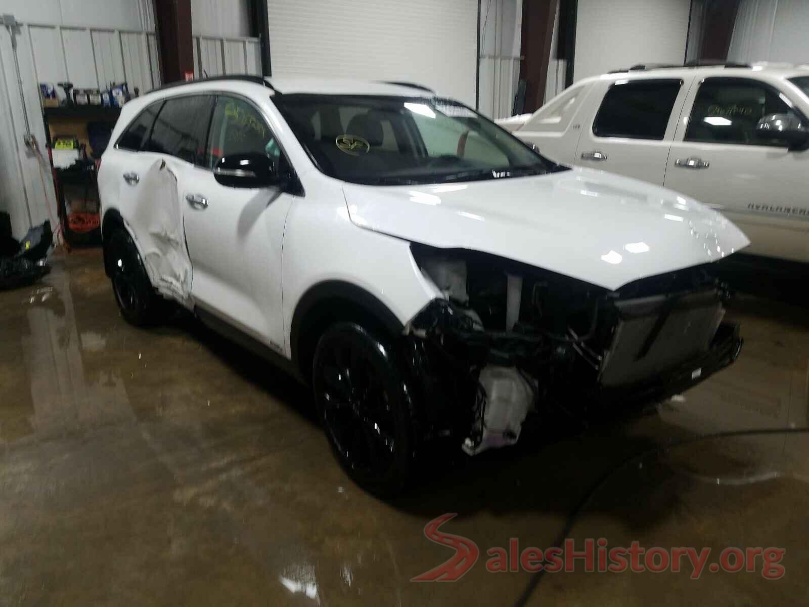 5XYPGDA52KG587231 2019 KIA SORENTO