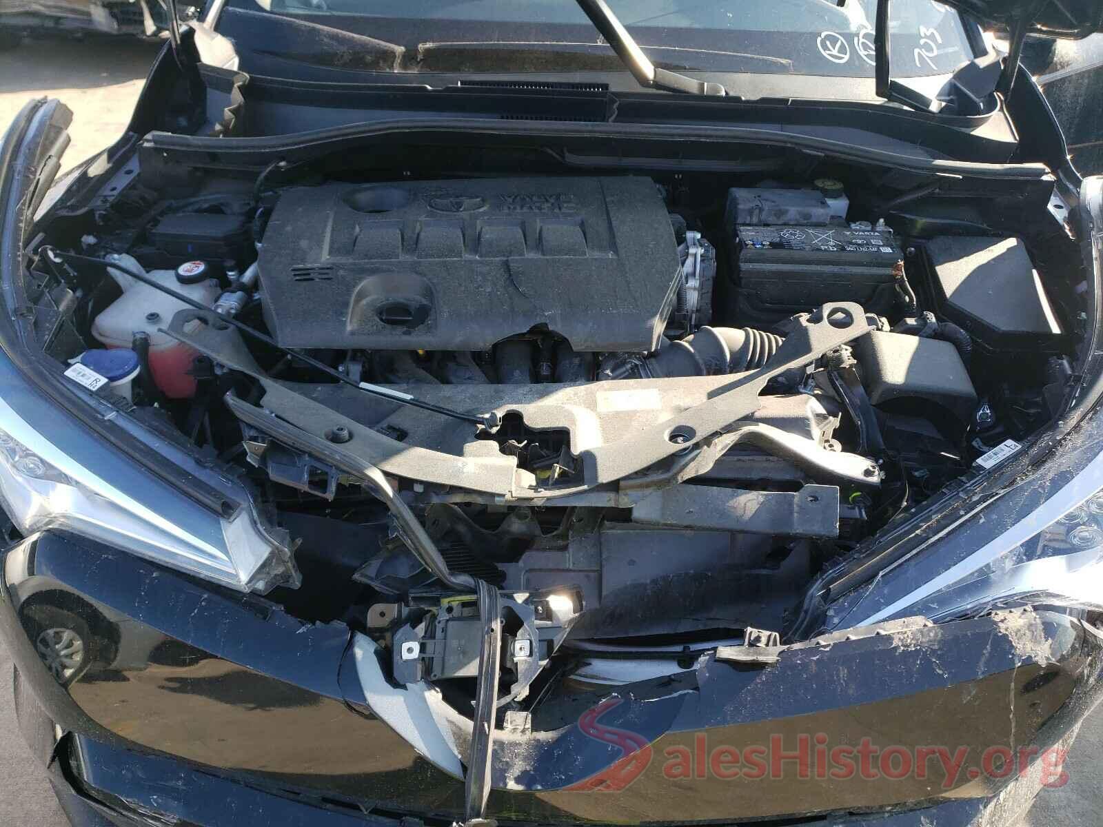 NMTKHMBX6KR098775 2019 TOYOTA C-HR