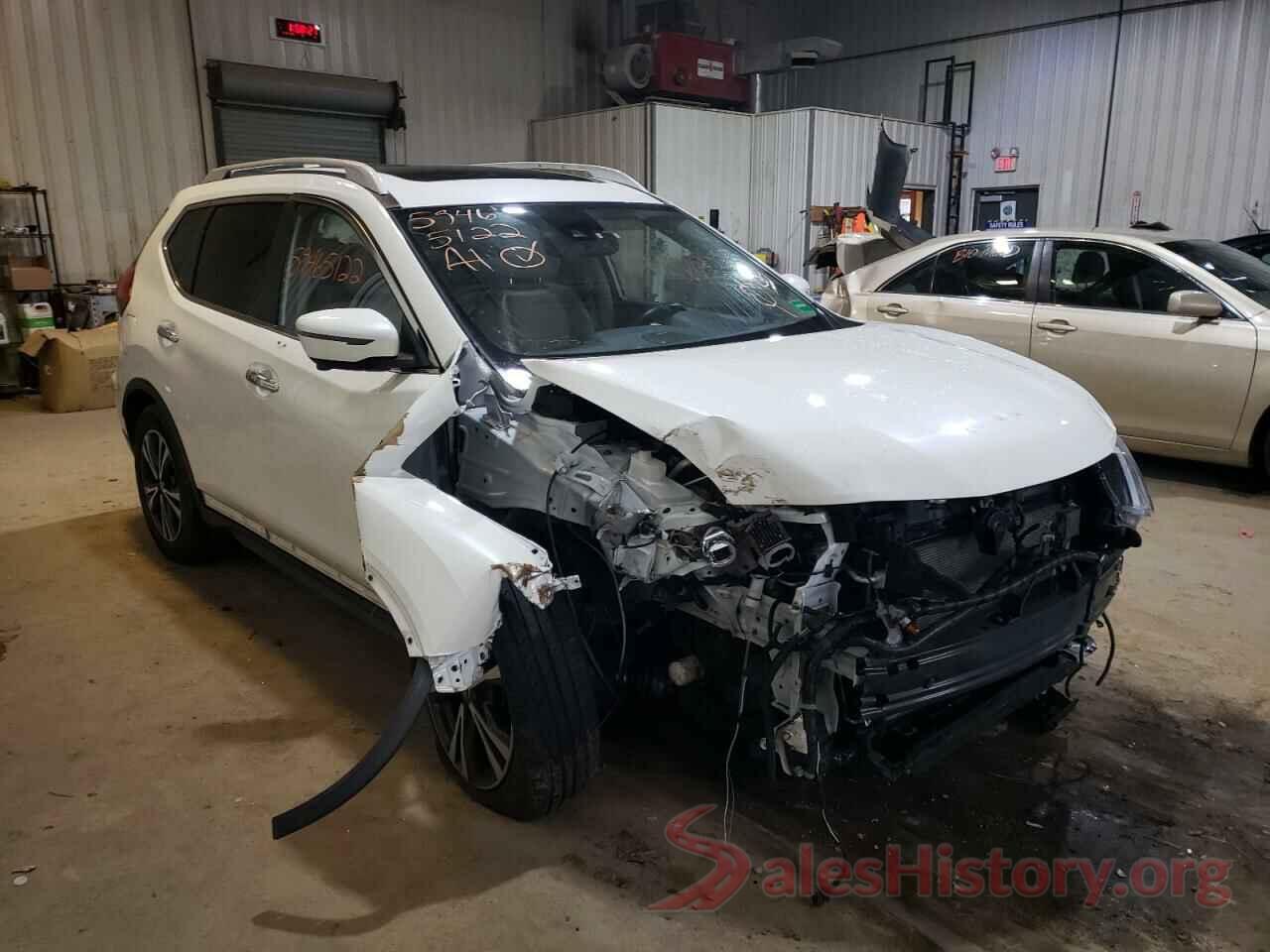 JN8AT2MV5JW303128 2018 NISSAN ROGUE