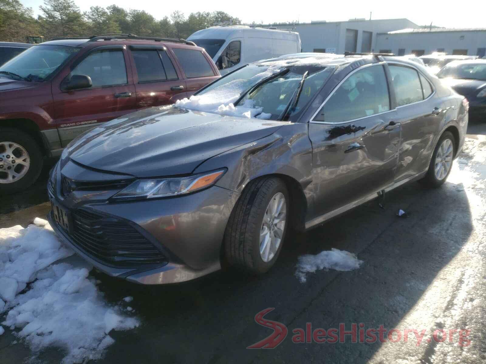 4T1B11HK1JU550010 2018 TOYOTA CAMRY