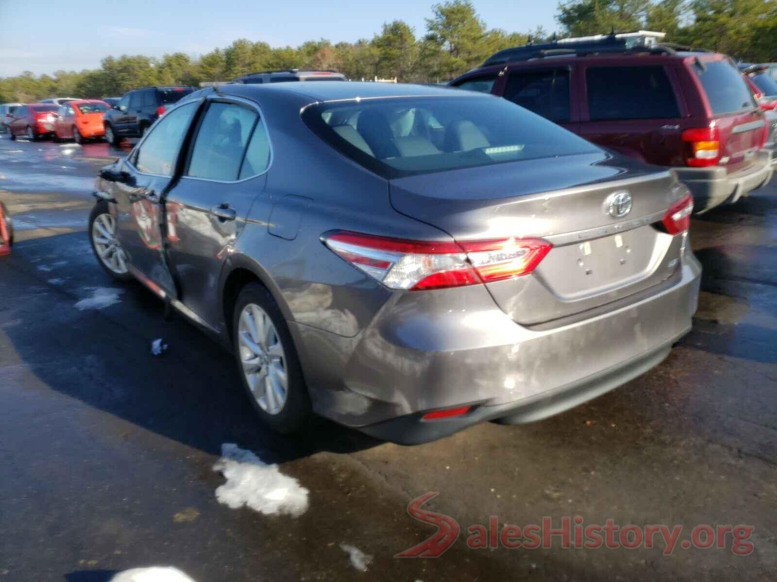 4T1B11HK1JU550010 2018 TOYOTA CAMRY