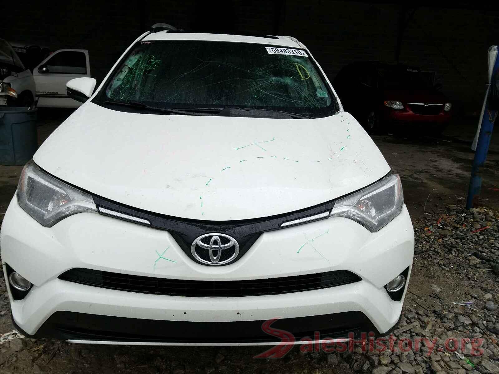 JTMWFREV9GD083013 2016 TOYOTA RAV4