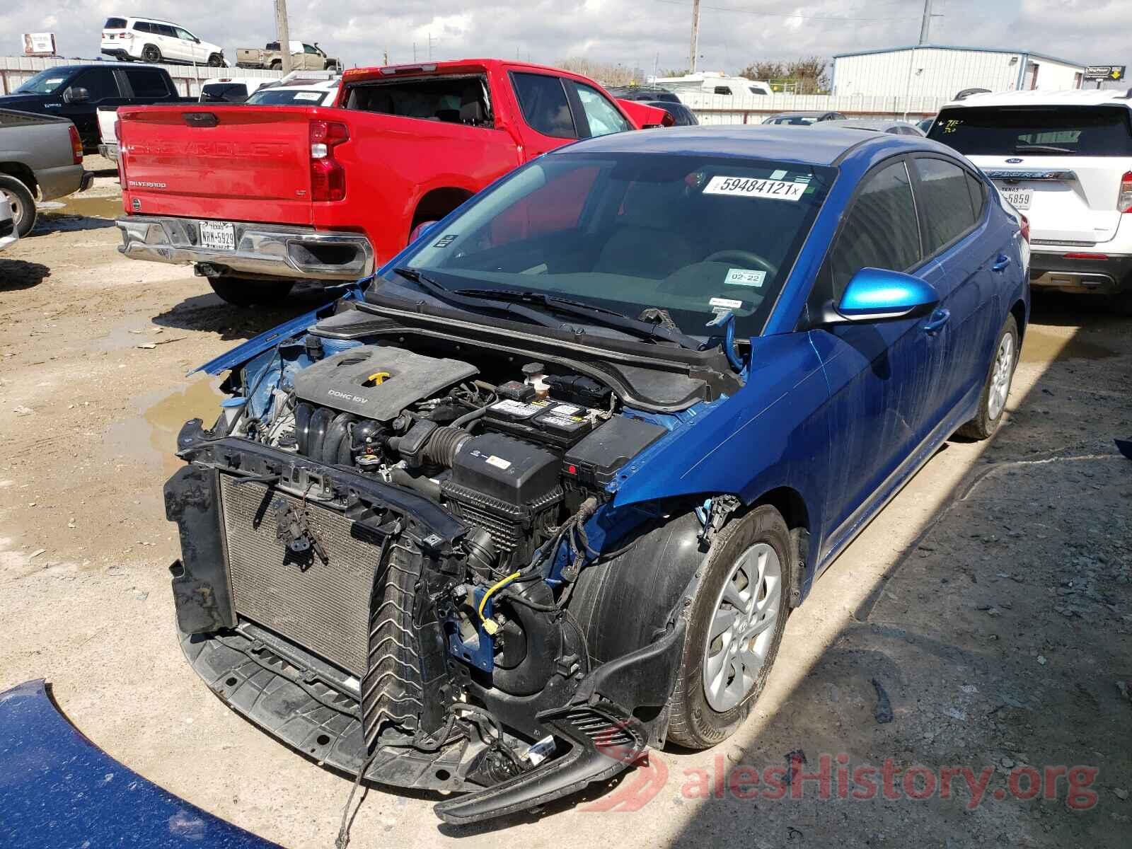 5NPD74LF5JH261598 2018 HYUNDAI ELANTRA