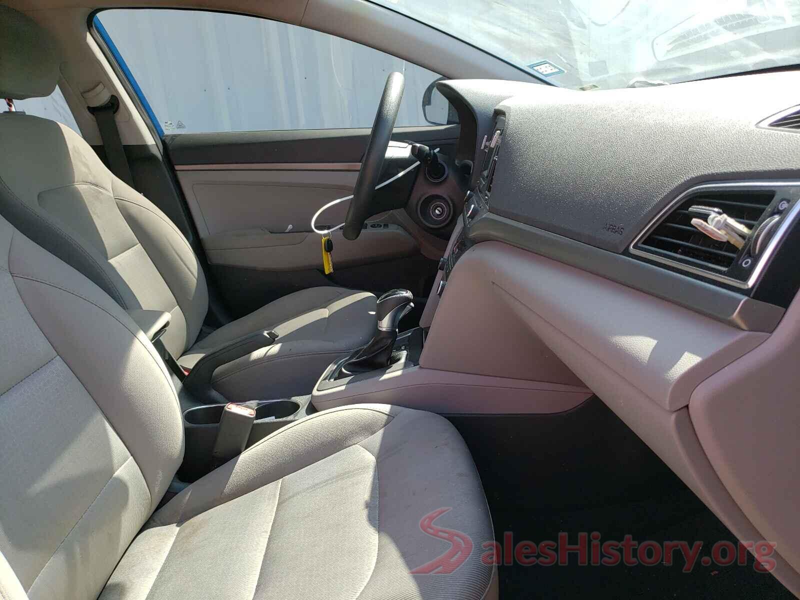 5NPD74LF5JH261598 2018 HYUNDAI ELANTRA