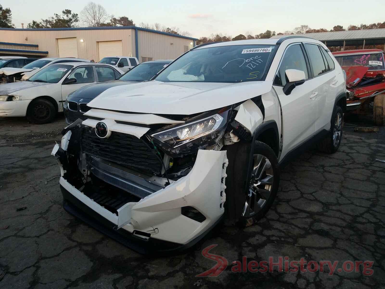 JTMC1RFV3KD013645 2019 TOYOTA RAV4