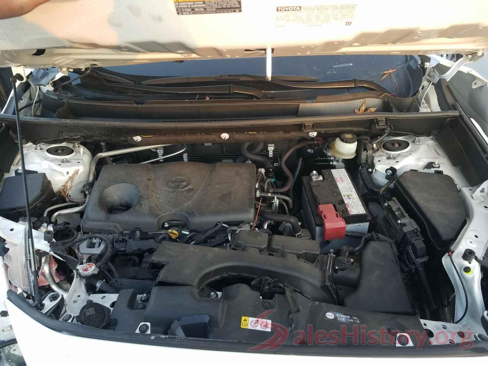 JTMC1RFV3KD013645 2019 TOYOTA RAV4