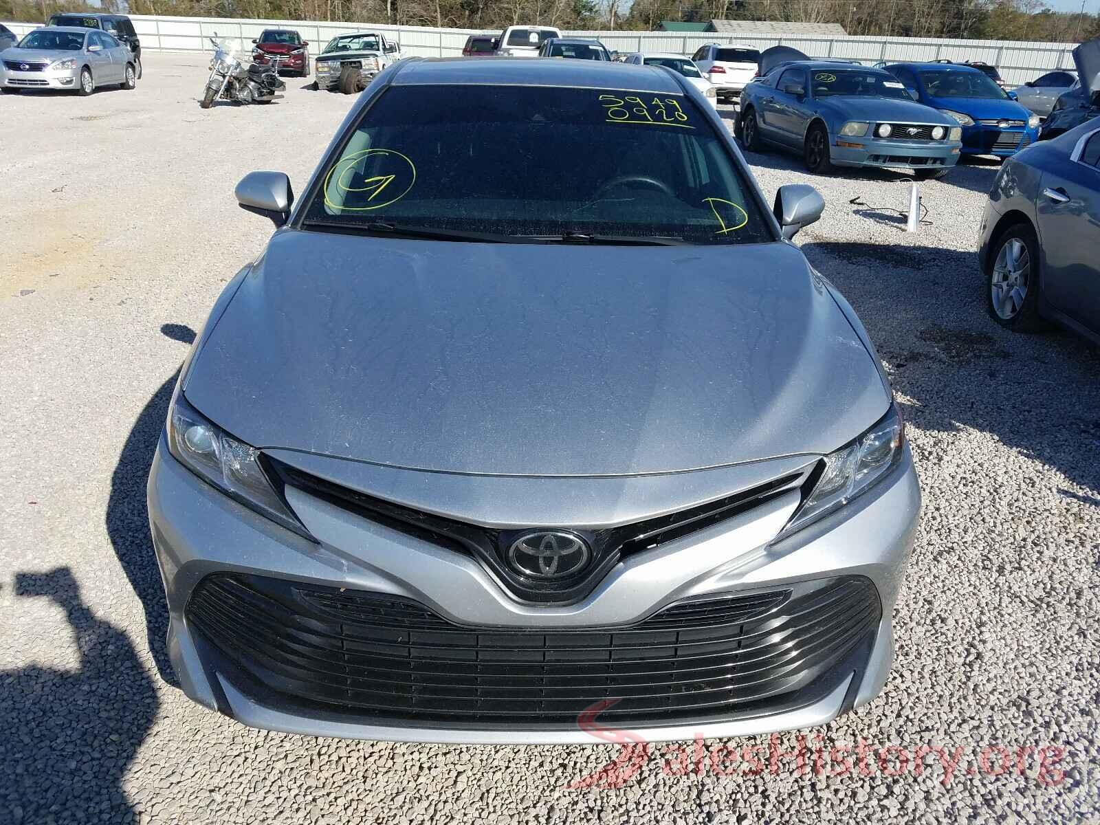 4T1B11HK4KU680784 2019 TOYOTA CAMRY