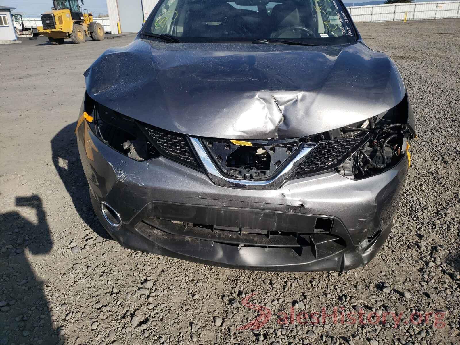 JN1BJ1CR3KW317988 2019 NISSAN ROGUE