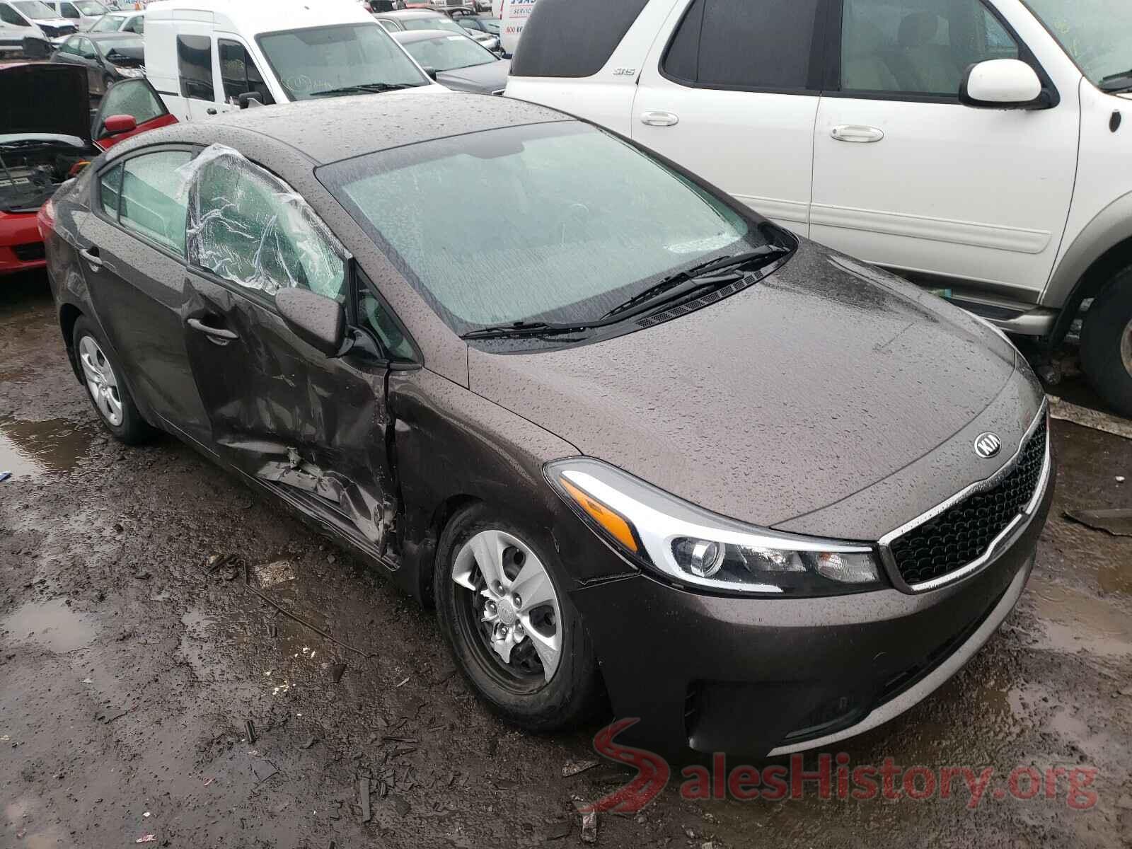 3KPFK4A72JE174670 2018 KIA FORTE