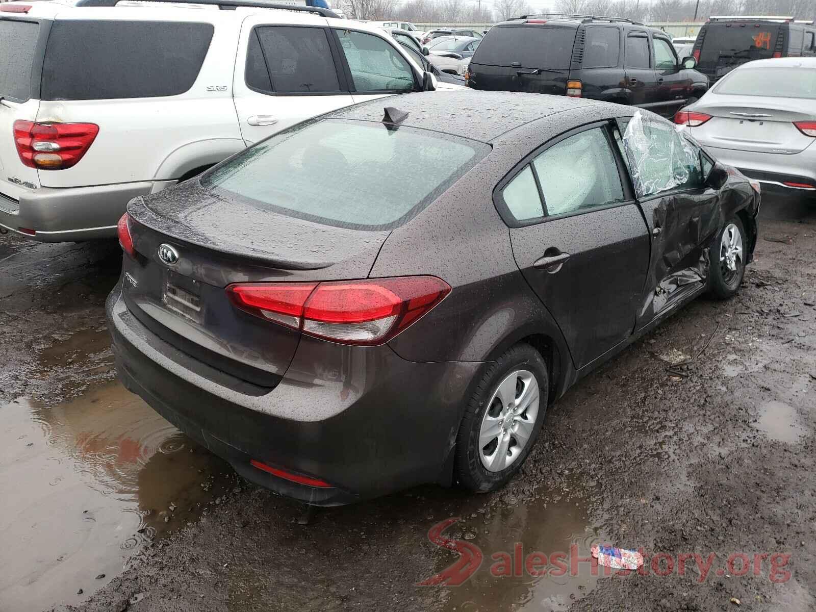 3KPFK4A72JE174670 2018 KIA FORTE