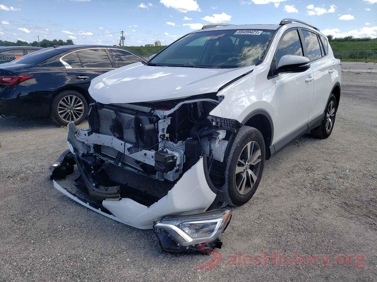 2T3WFREV1JW520545 2018 TOYOTA RAV4