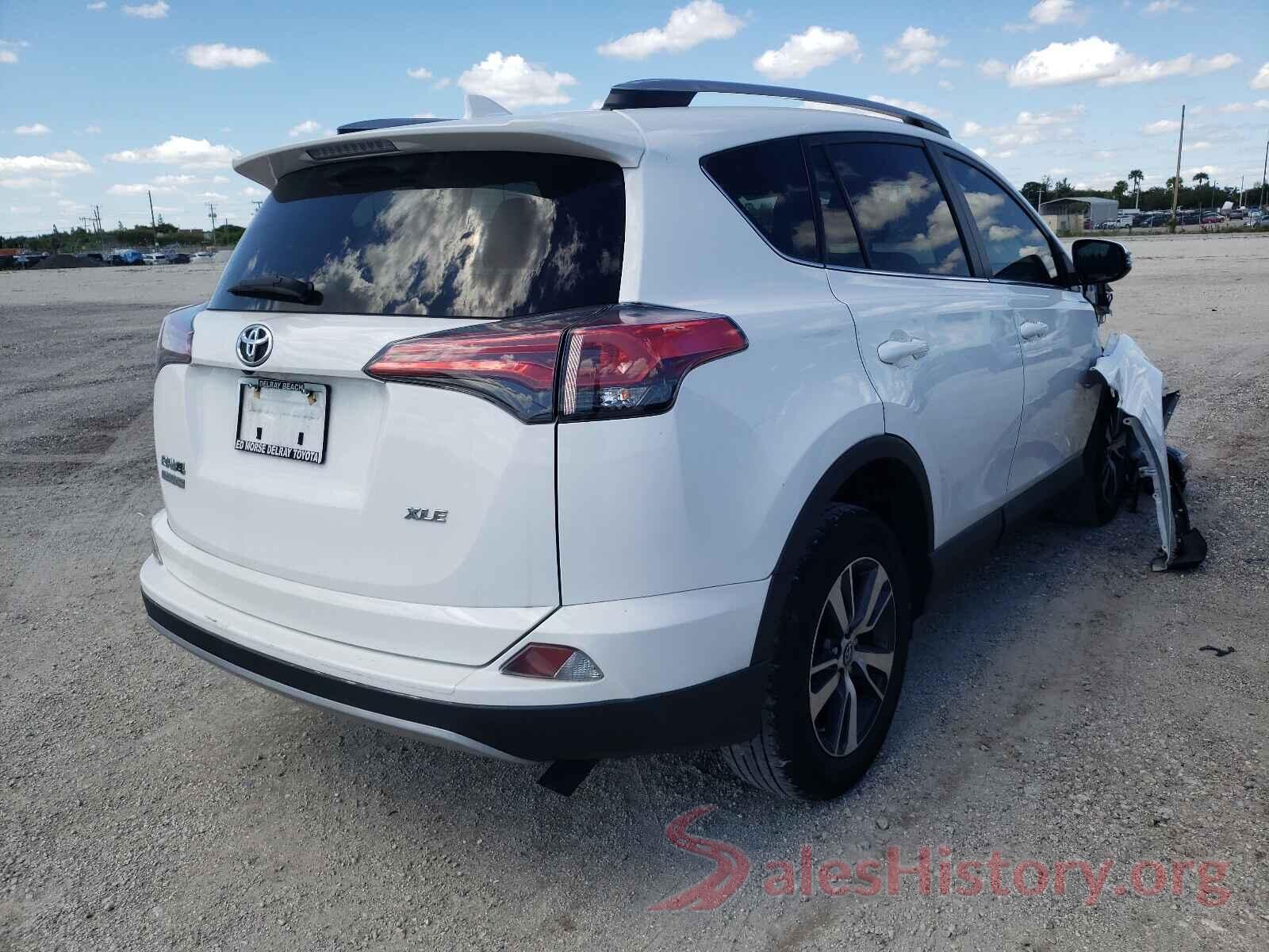 2T3WFREV1JW520545 2018 TOYOTA RAV4