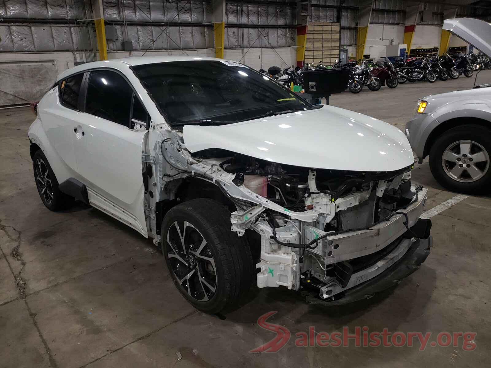 NMTKHMBX2JR013042 2018 TOYOTA C-HR