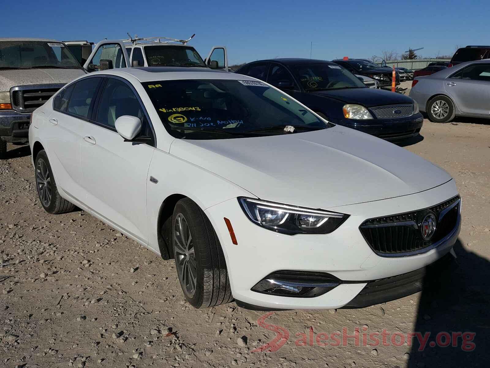 W04GP6SX8J1138043 2018 BUICK REGAL