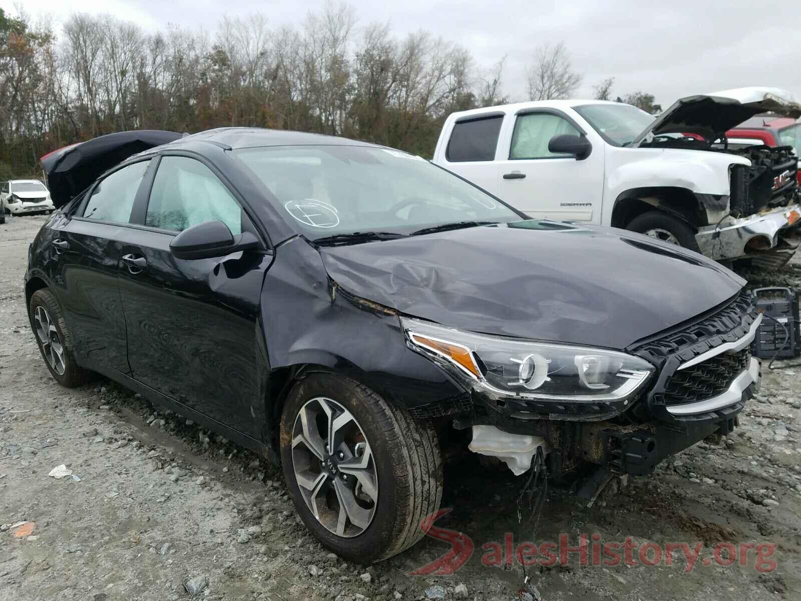 3KPF24AD5KE105981 2019 KIA FORTE