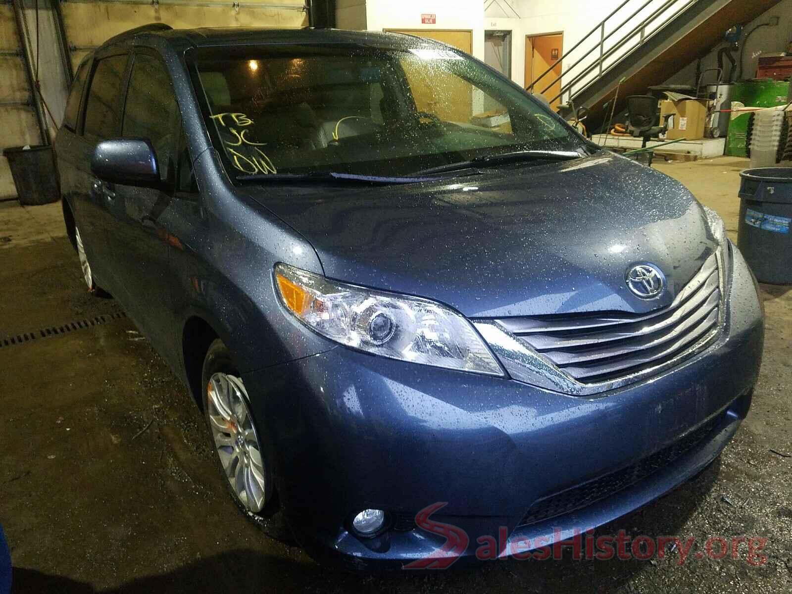 5TDYZ3DC5HS801398 2017 TOYOTA SIENNA