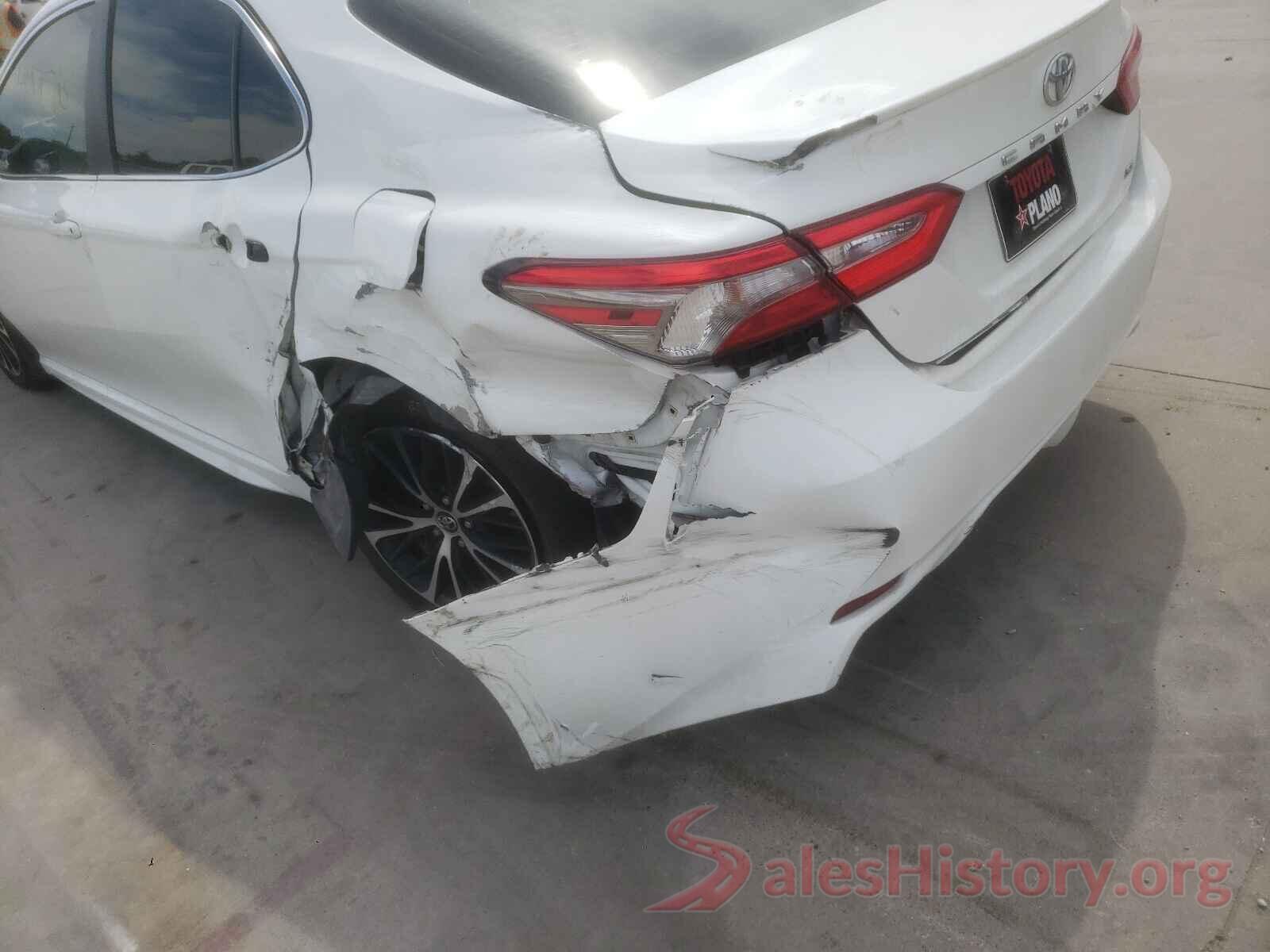 JTNB11HK5J3069134 2018 TOYOTA CAMRY