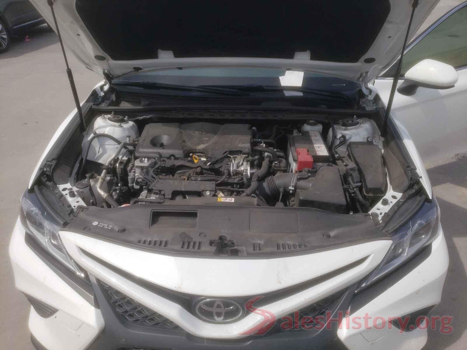 JTNB11HK5J3069134 2018 TOYOTA CAMRY