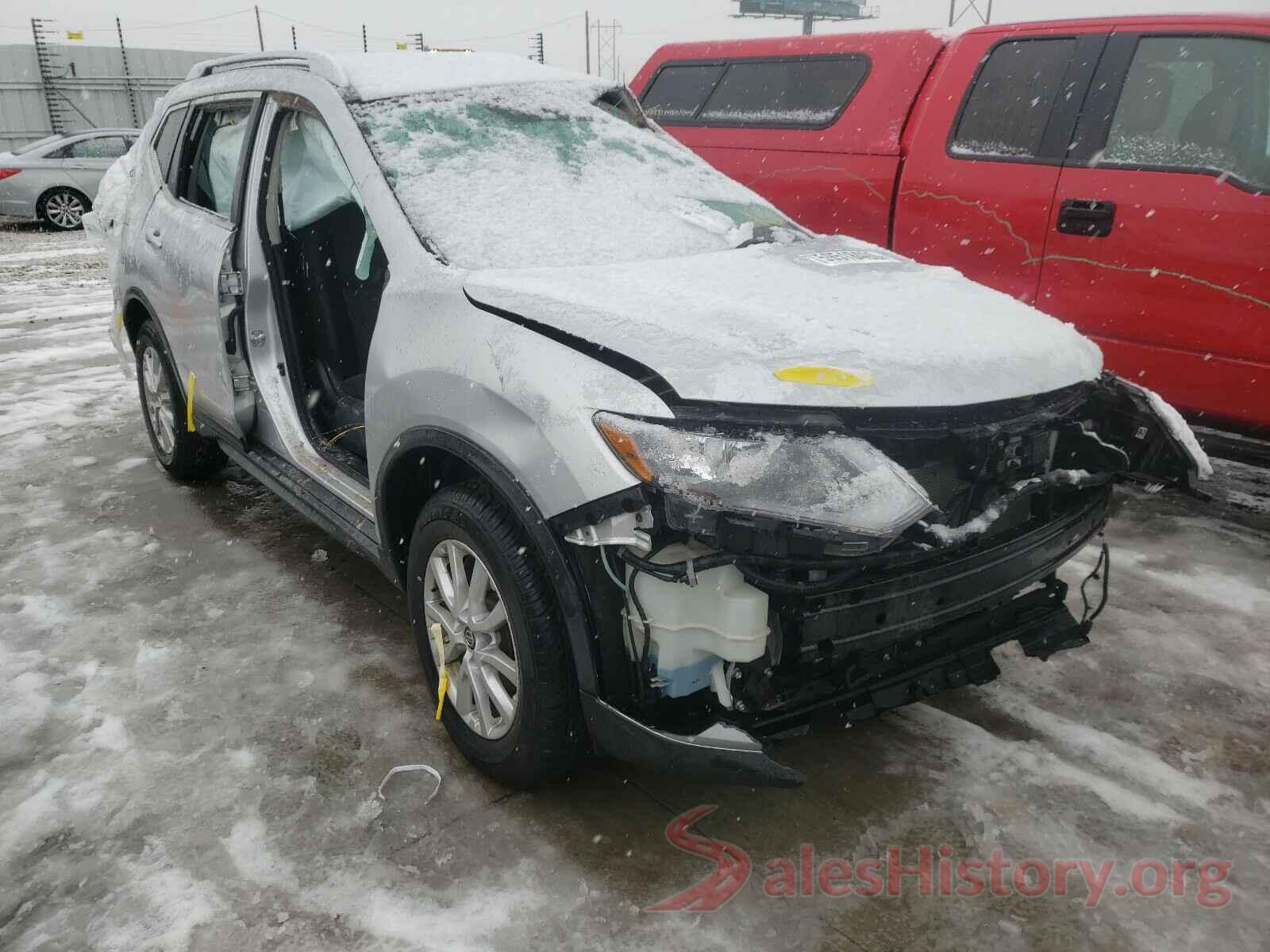 KNMAT2MV5JP568704 2018 NISSAN ROGUE