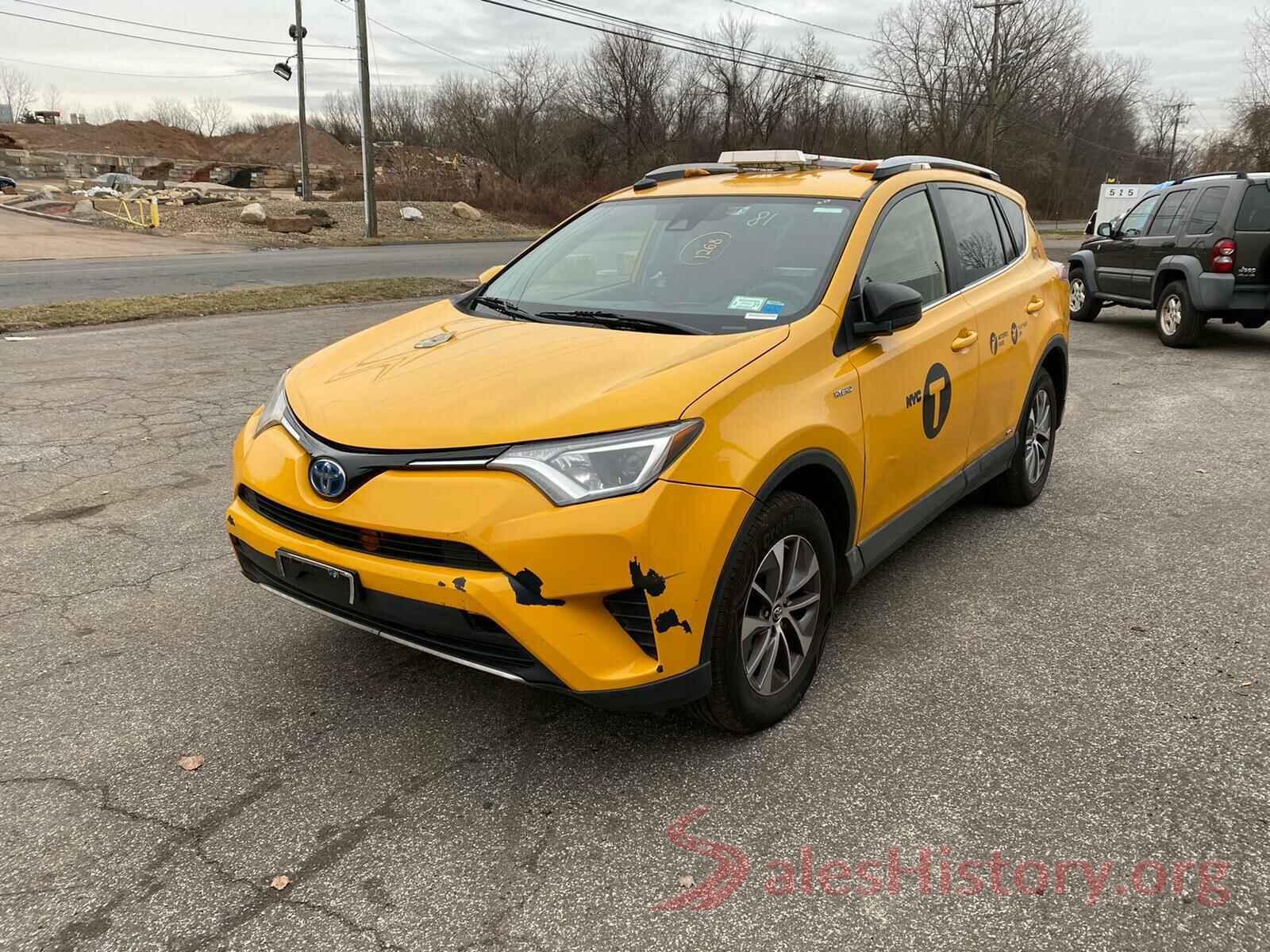 JTMRJREV5HD109099 2017 TOYOTA RAV4