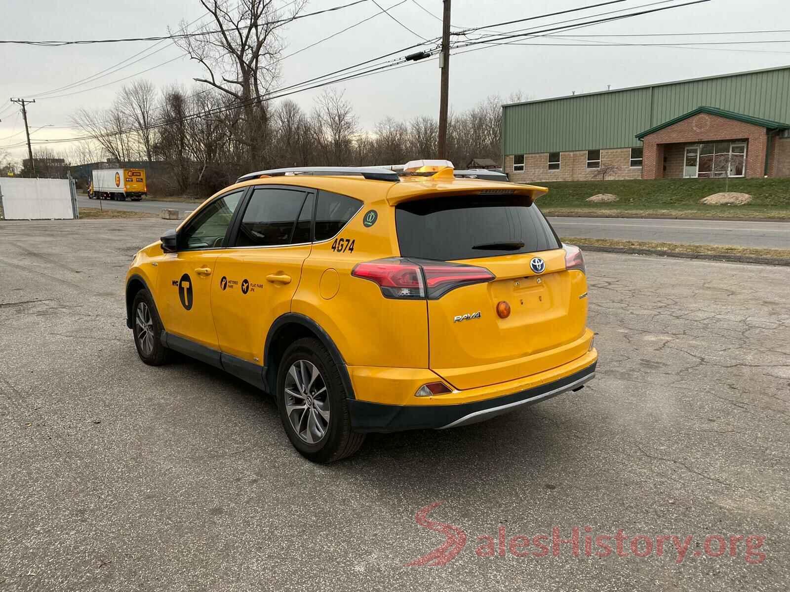 JTMRJREV5HD109099 2017 TOYOTA RAV4