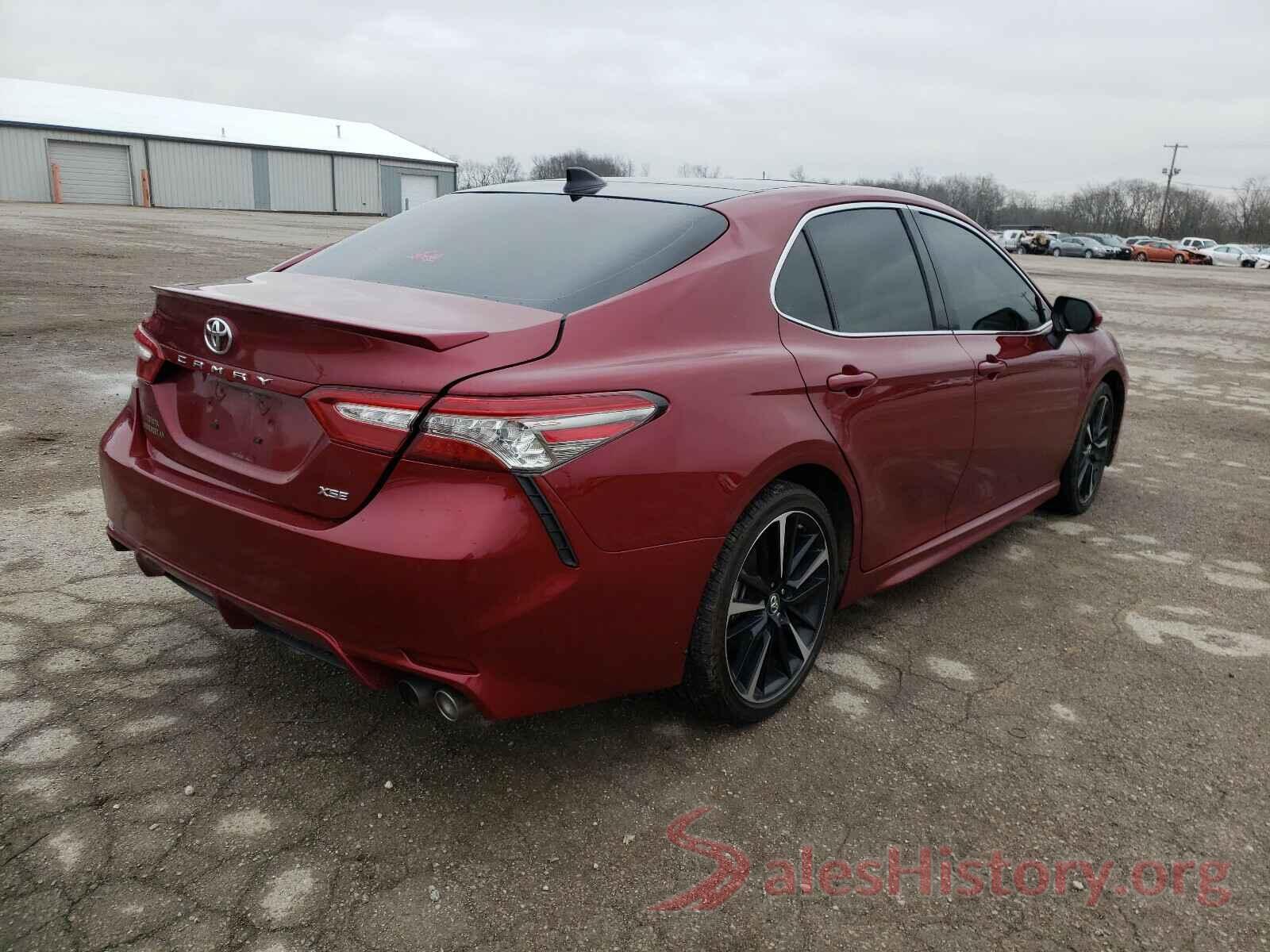 4T1B61HK1JU554477 2018 TOYOTA CAMRY