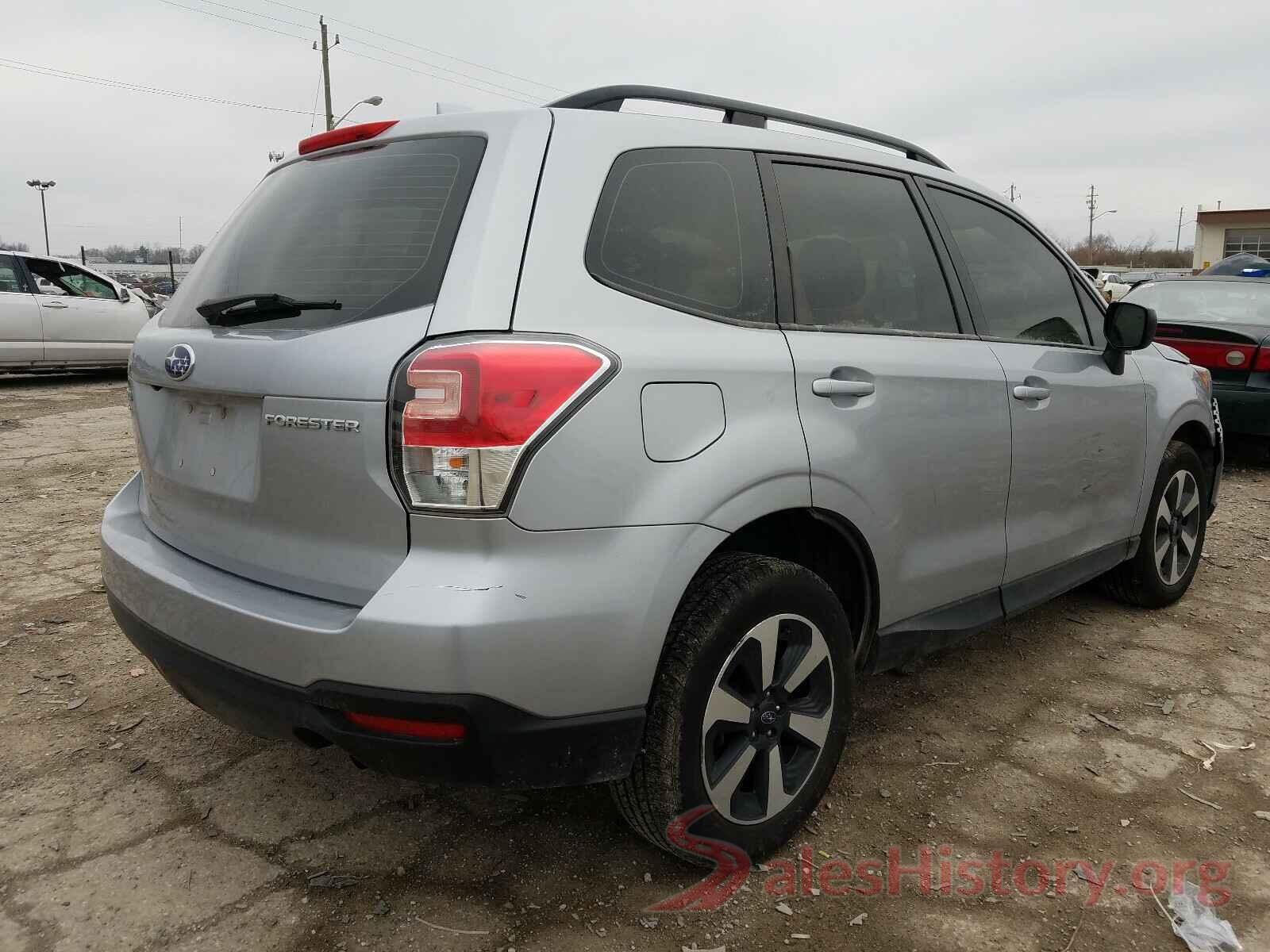 JF2SJABC1JH558883 2018 SUBARU FORESTER