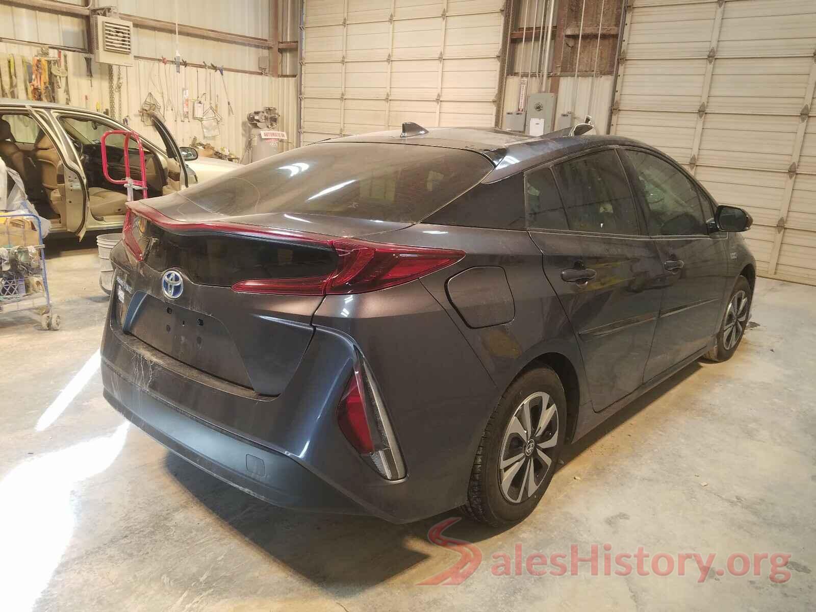 JTDKARFP3J3096883 2018 TOYOTA PRIUS