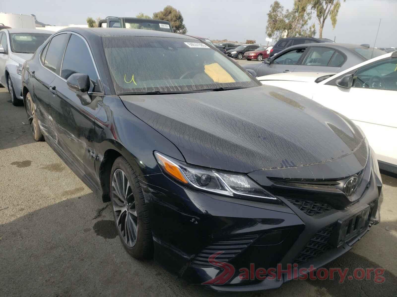 JTNB11HK0J3059658 2018 TOYOTA CAMRY