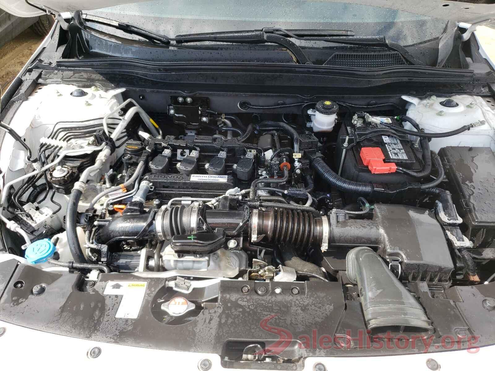 1HGCV1F33JA247564 2018 HONDA ACCORD