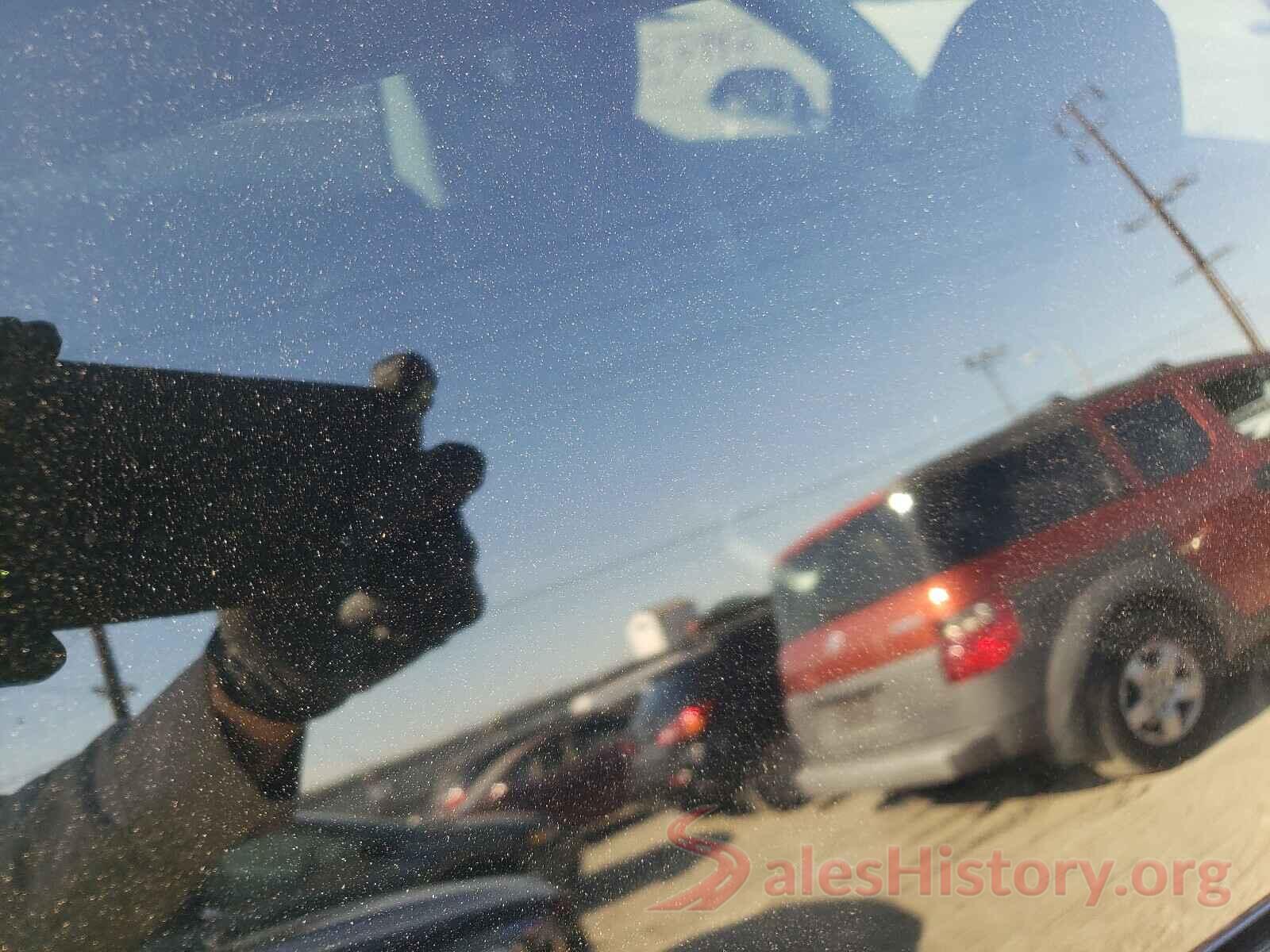 5YJ3E1EA0JF040412 2018 TESLA MODEL 3