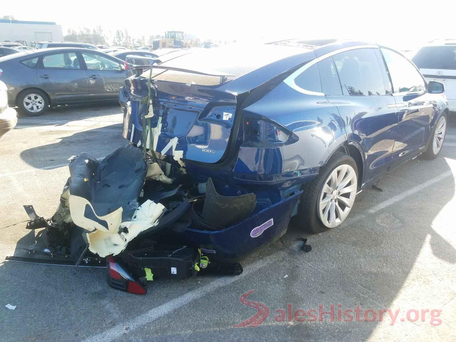 5YJXCBE22KF159635 2019 TESLA MODEL X