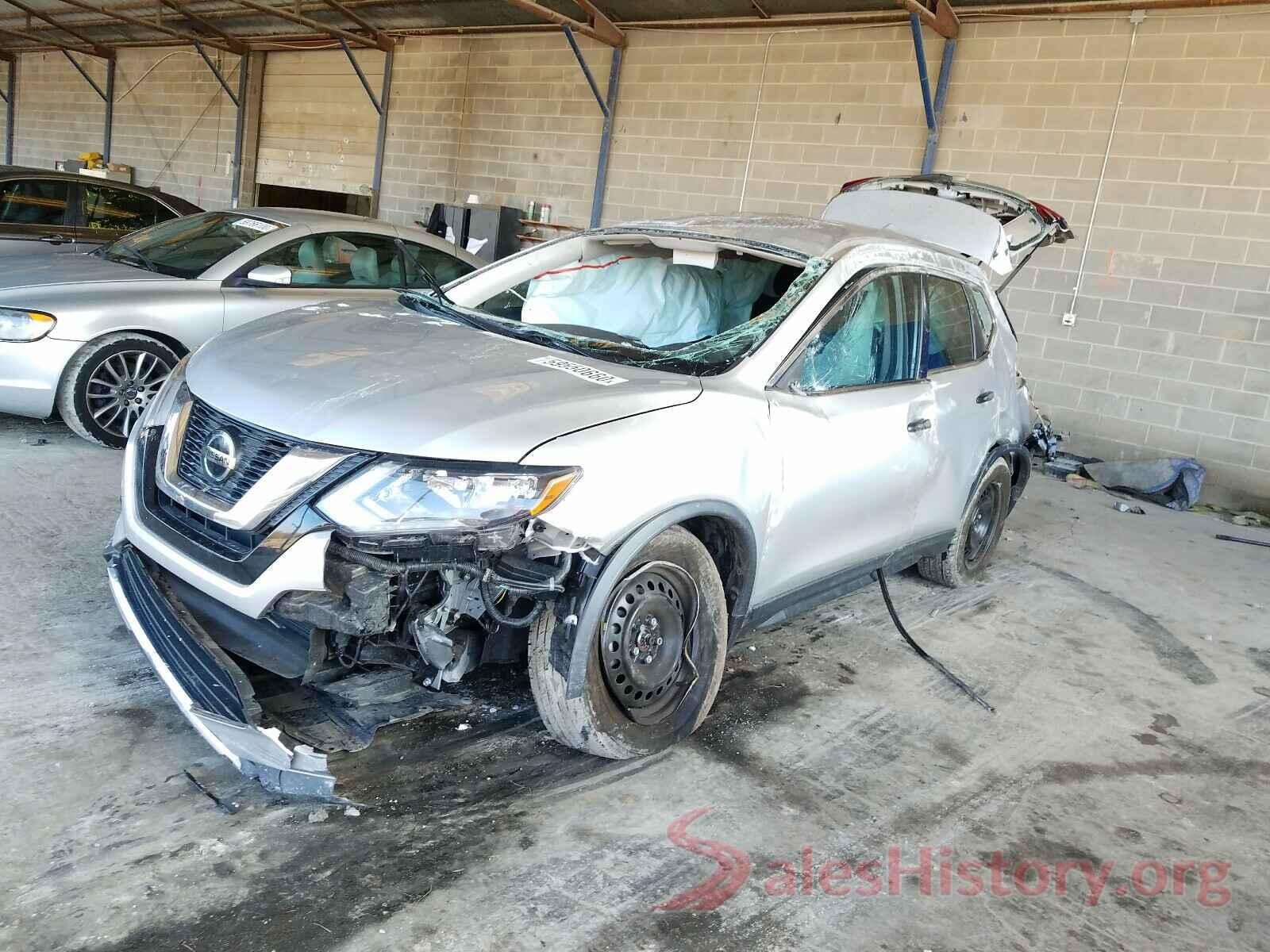 KNMAT2MT1JP589290 2018 NISSAN ROGUE