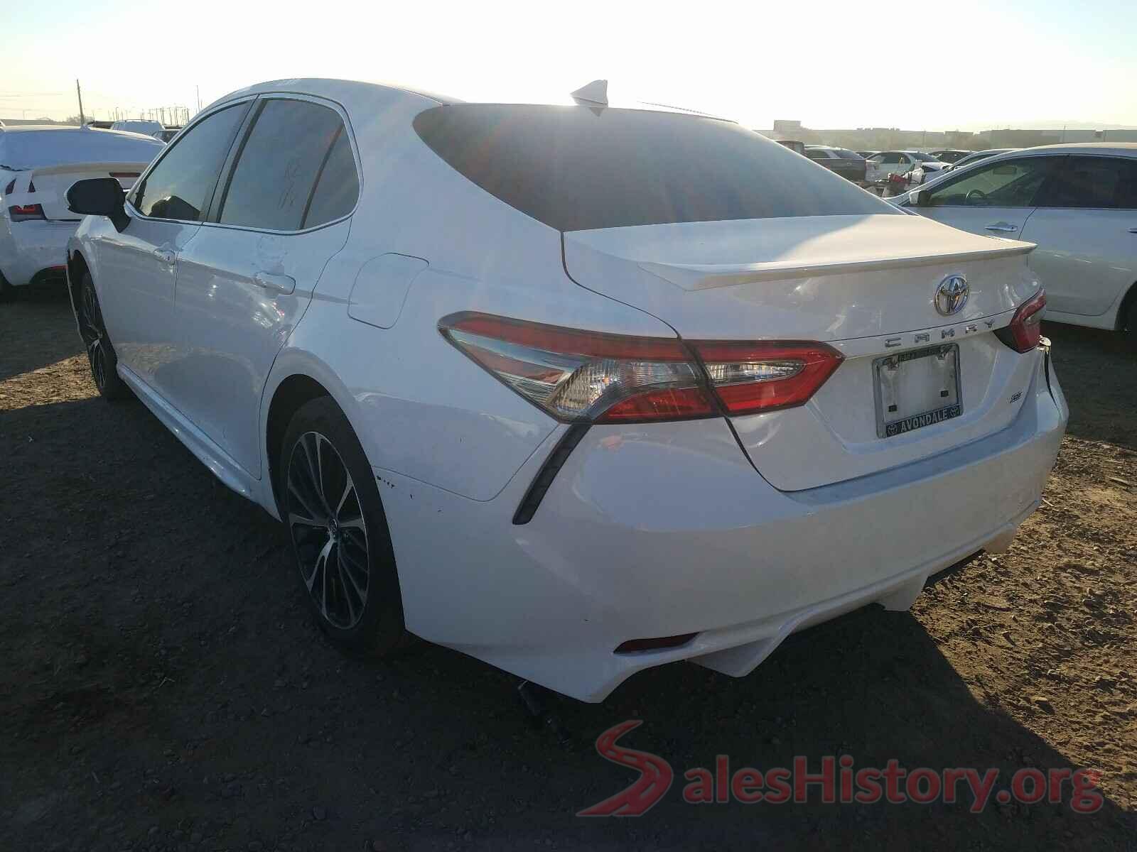 4T1B11HK3KU209113 2019 TOYOTA CAMRY