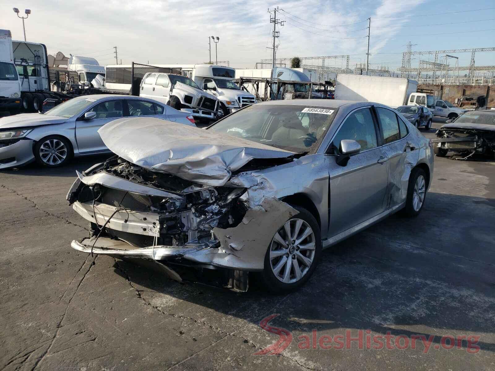 4T1B11HK6JU654024 2018 TOYOTA CAMRY