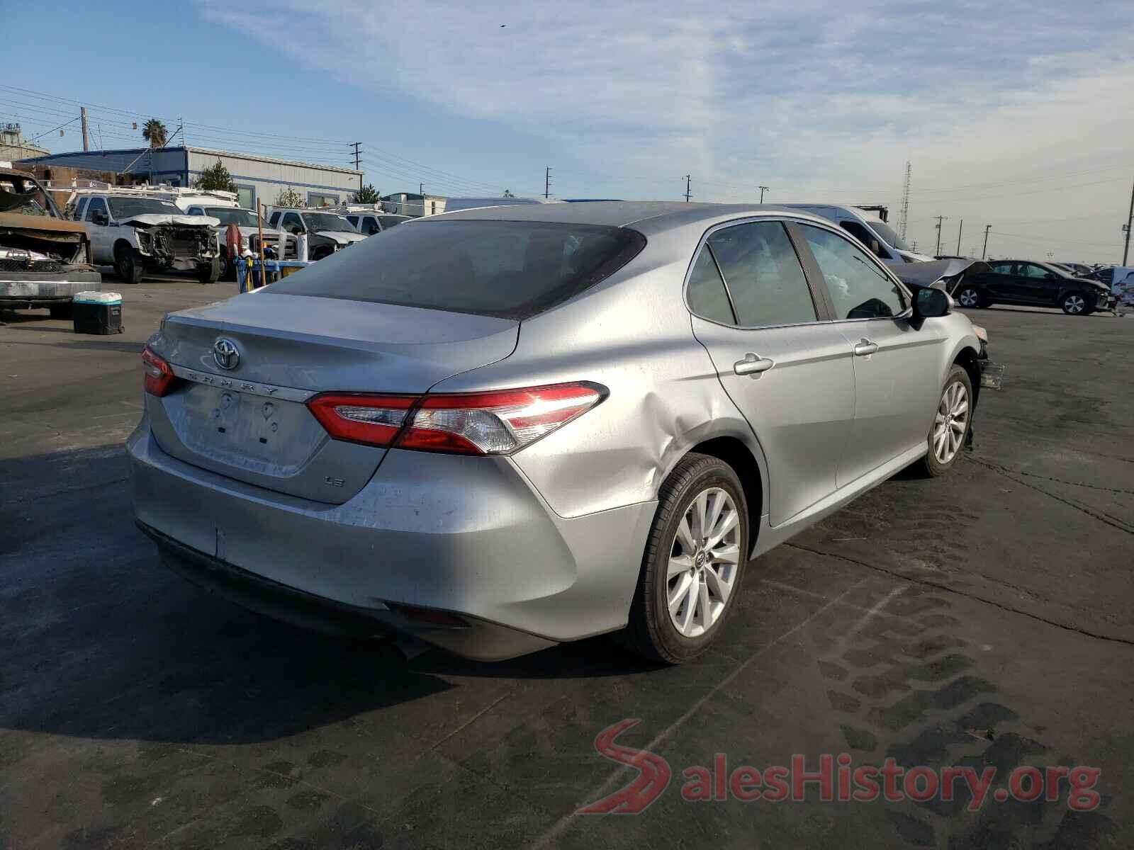 4T1B11HK6JU654024 2018 TOYOTA CAMRY