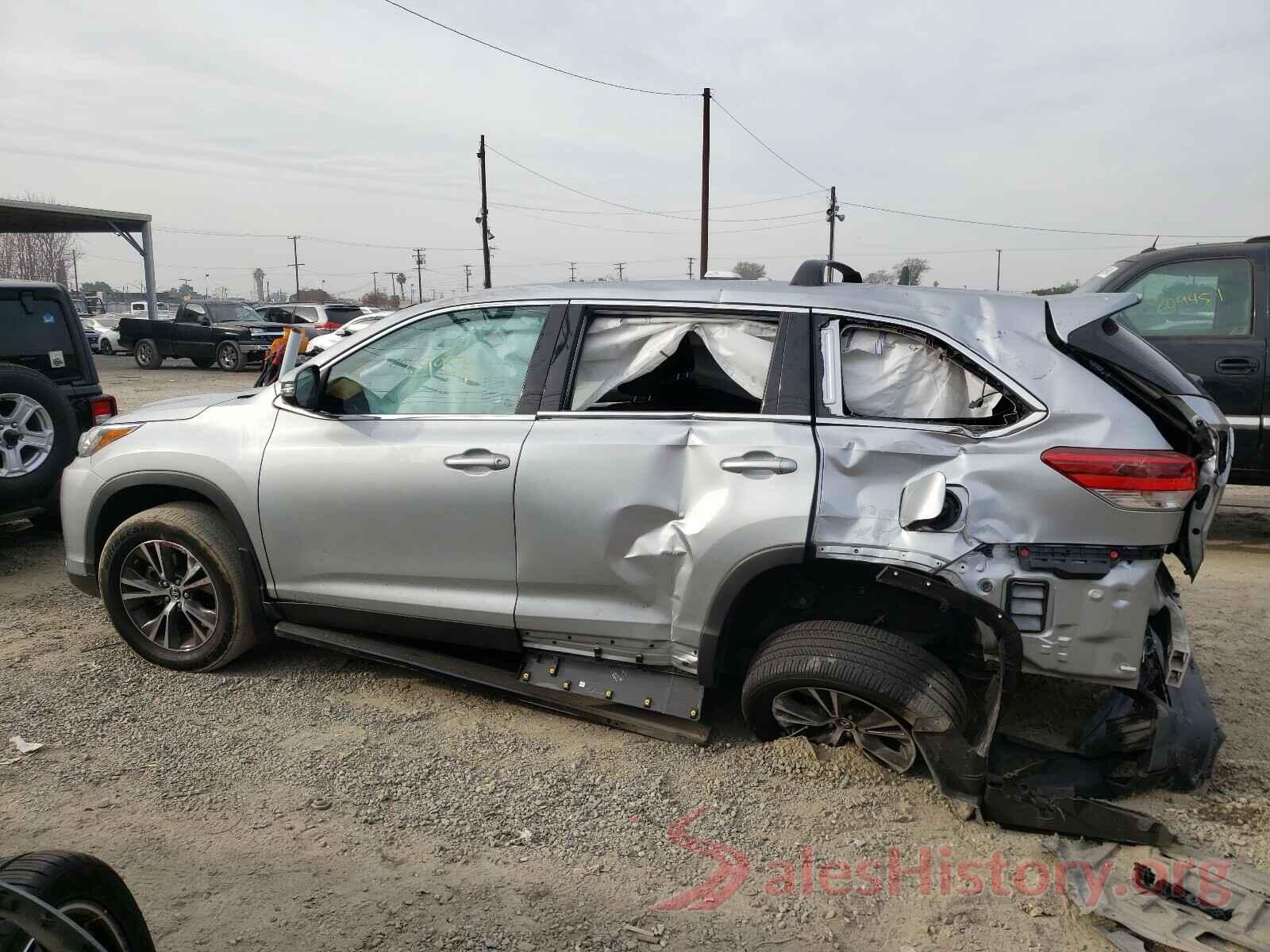 5TDZARFH5KS052598 2019 TOYOTA HIGHLANDER