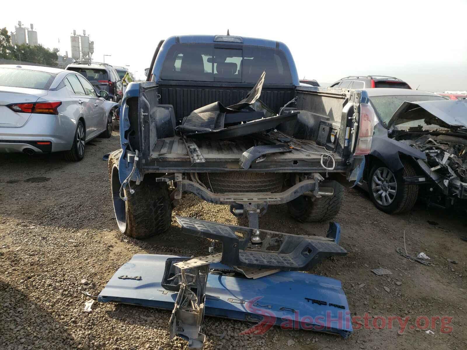 5TFCZ5AN2JX164322 2018 TOYOTA TACOMA