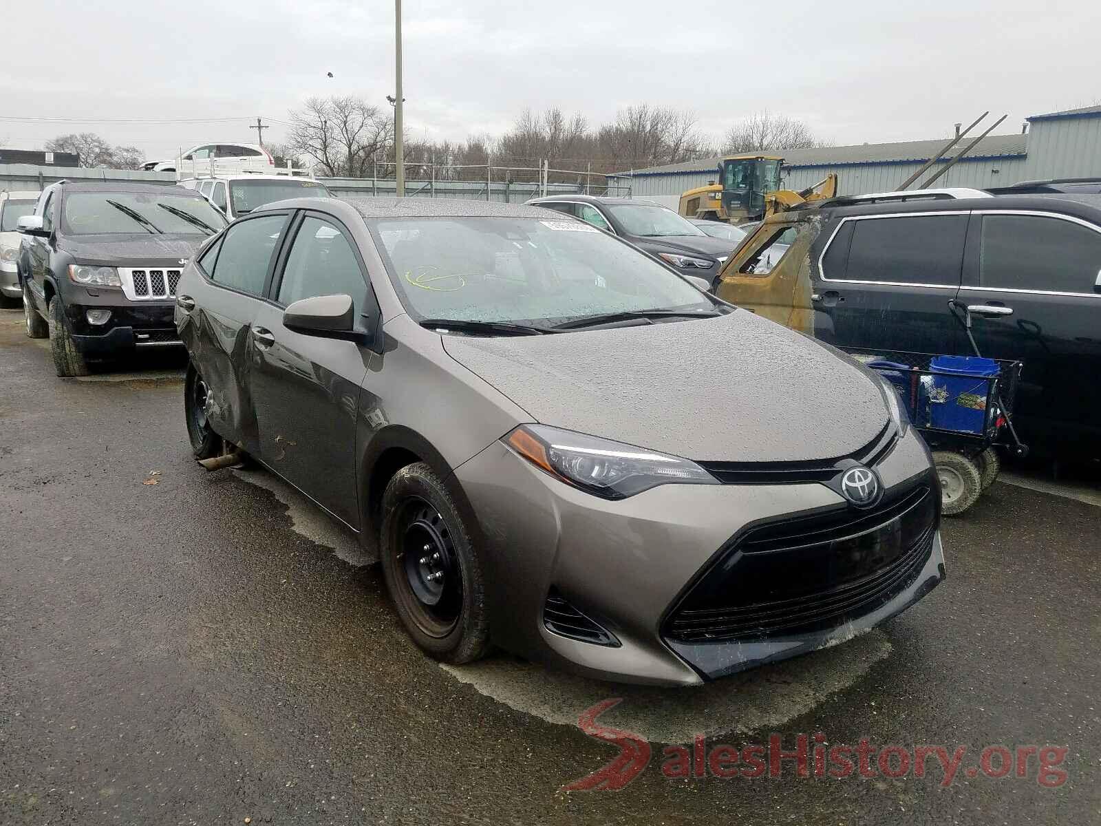 2T1BURHE1JC122634 2018 TOYOTA COROLLA