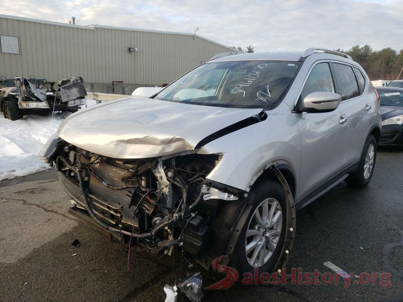 KNMAT2MV2JP581426 2018 NISSAN ROGUE