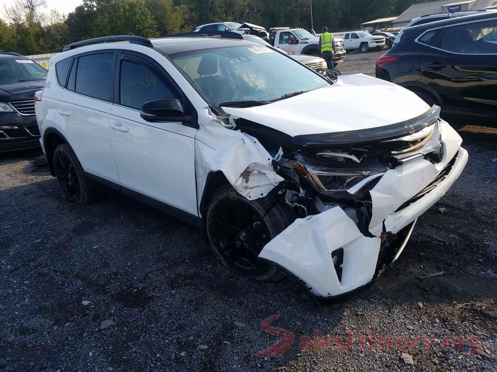 JTMRFREV2JJ722175 2018 TOYOTA RAV4