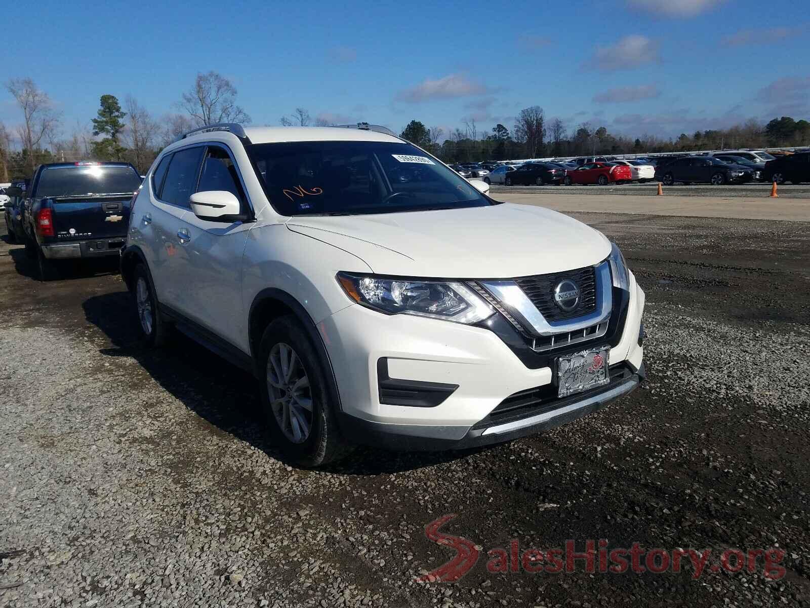 KNMAT2MT8JP551619 2018 NISSAN ROGUE