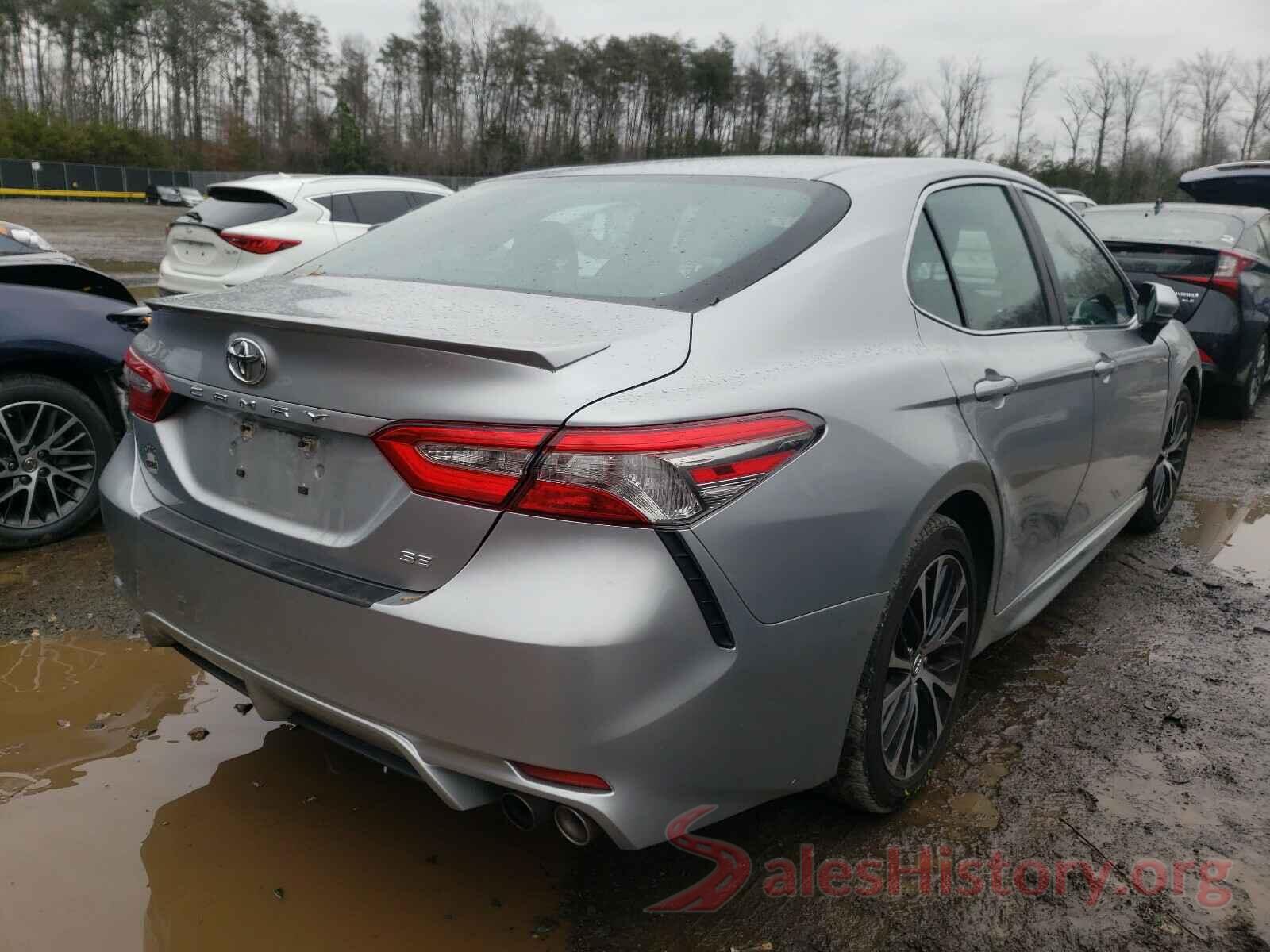 4T1B11HKXJU026693 2018 TOYOTA CAMRY