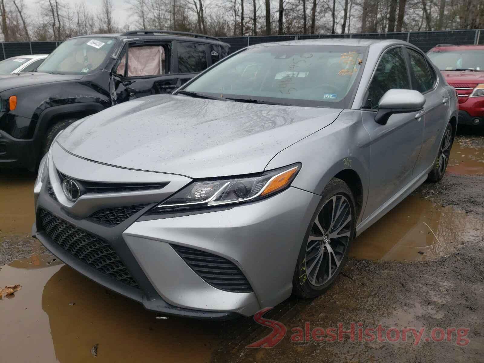 4T1B11HKXJU026693 2018 TOYOTA CAMRY