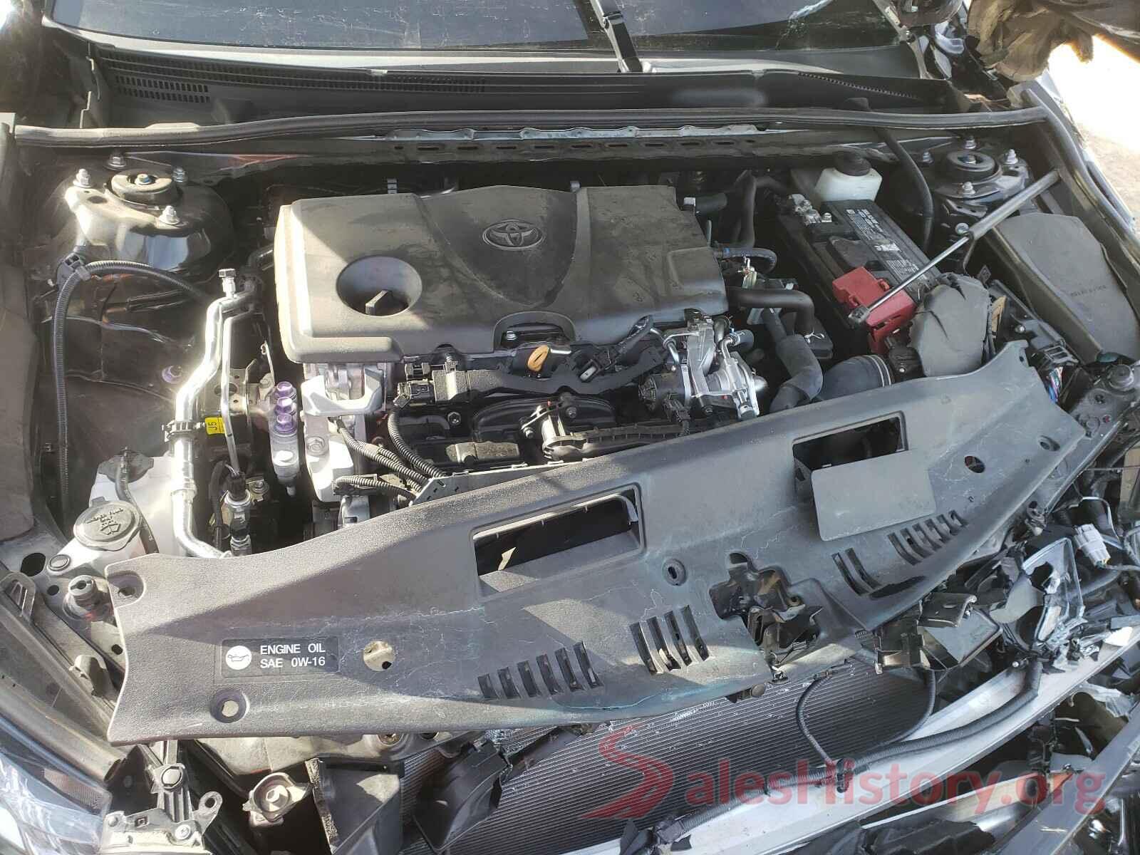 4T1B11HK8JU669057 2018 TOYOTA CAMRY