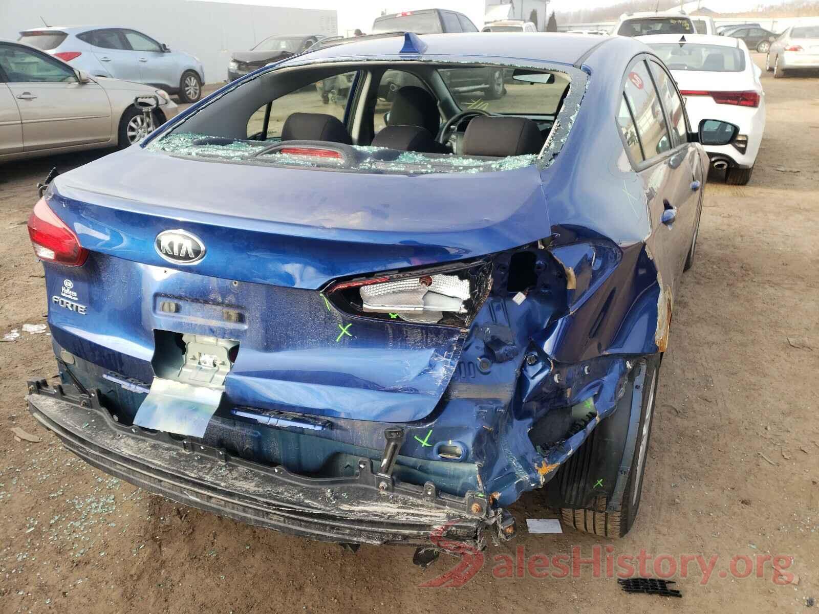 3KPFK4A78JE188413 2018 KIA FORTE