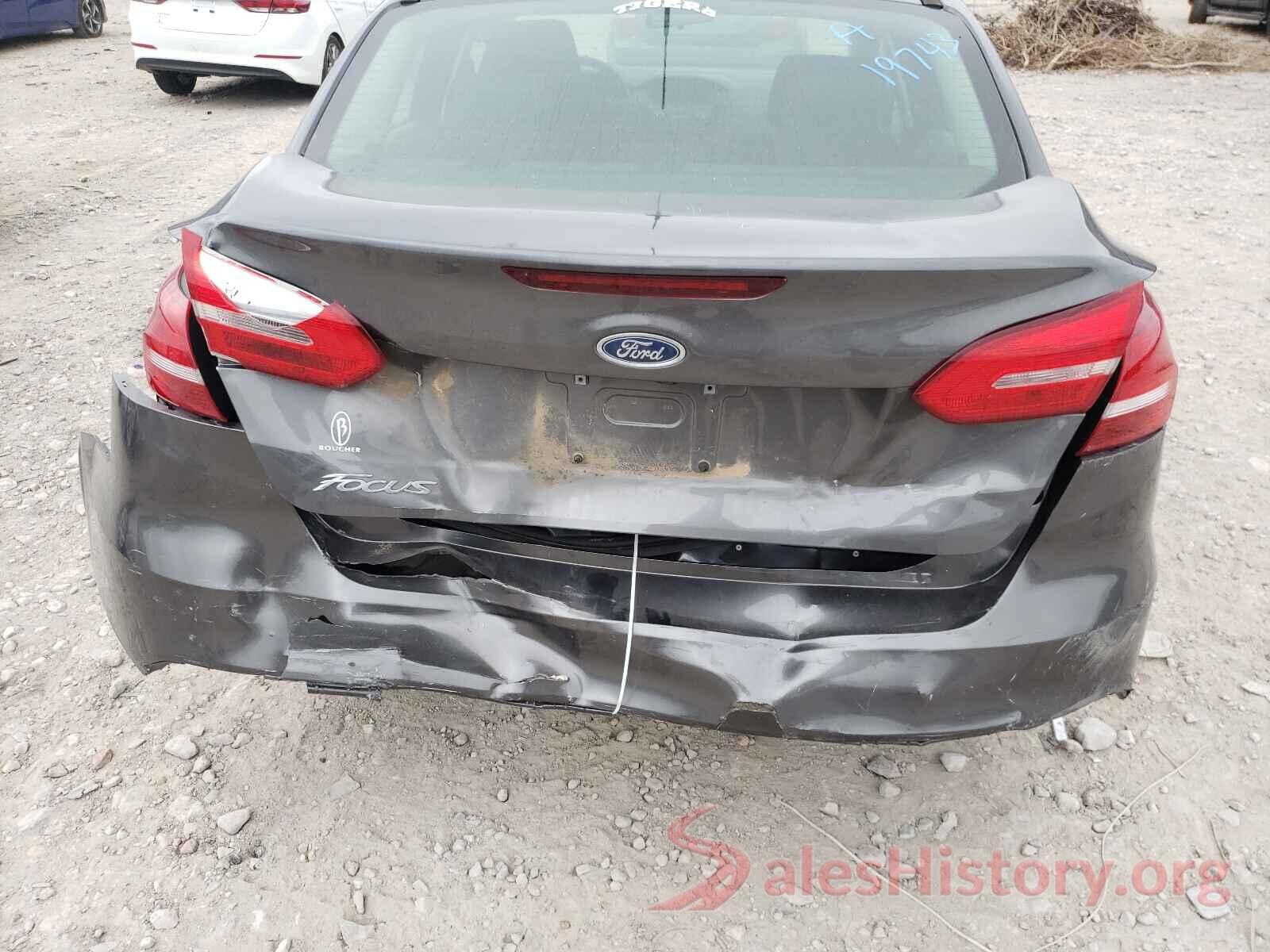 1FADP3E27JL300696 2018 FORD FOCUS